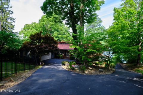Tiny photo for 817 Lakewood Drive, Jefferson City, TN 37760 (MLS # 1343128)
