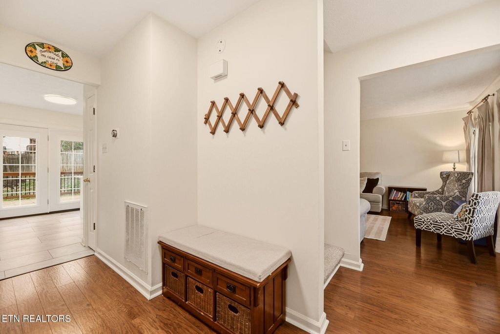 Photo of 1232 Saybrook Lane, Knoxville, TN 37923 (MLS # 1336172)