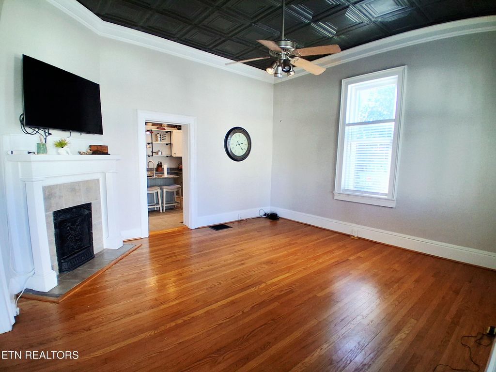 Photo of 106 Villa St, McMinnville, TN 37110 (MLS # 1331473)