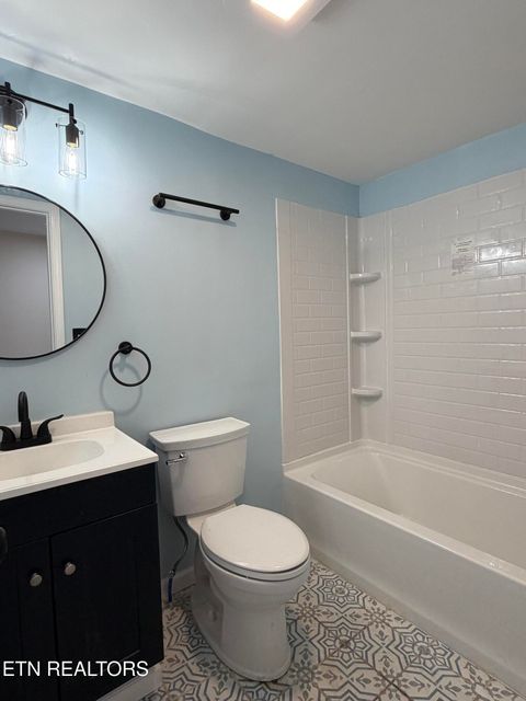 Tiny photo for 717 Cherry St, LaFollette, TN 37766 (MLS # 1334813)