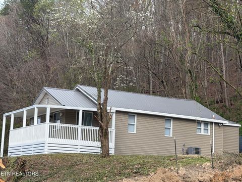 Tiny photo for 717 Cherry St, LaFollette, TN 37766 (MLS # 1334813)