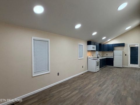 Tiny photo for 717 Cherry St, LaFollette, TN 37766 (MLS # 1334813)