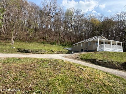 Tiny photo for 717 Cherry St, LaFollette, TN 37766 (MLS # 1334813)