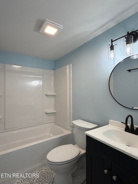 Tiny photo for 717 Cherry St, LaFollette, TN 37766 (MLS # 1334813)