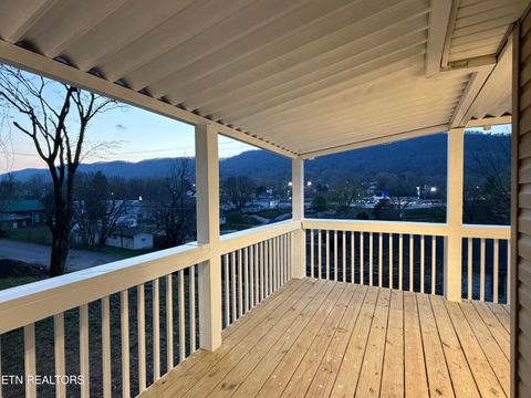 Tiny photo for 717 Cherry St, LaFollette, TN 37766 (MLS # 1334813)