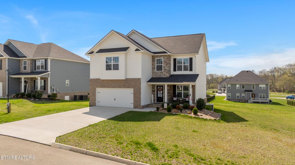 Photo of 2159 Tributary Drive, Sevierville, TN 37876 (MLS # 1335269)