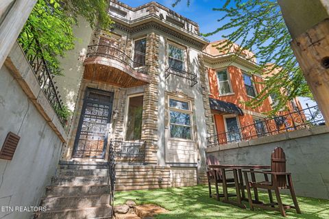 Photo of 105 W 5Th Ave, Knoxville, TN 37917 (MLS # 1335770)