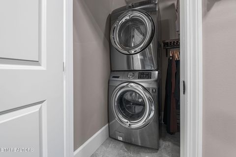 Tiny photo for 105 W 5Th Ave, Knoxville, TN 37917 (MLS # 1335770)