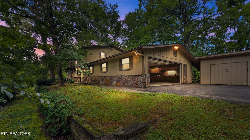 Photo of 413 Hickory Tree Hollow Rd, Sevierville, TN 37876 (MLS # 1309614)