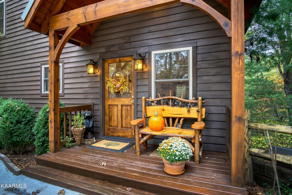 Photo of 104 Big John Cove, Townsend, TN 37882 (MLS # 1209992)