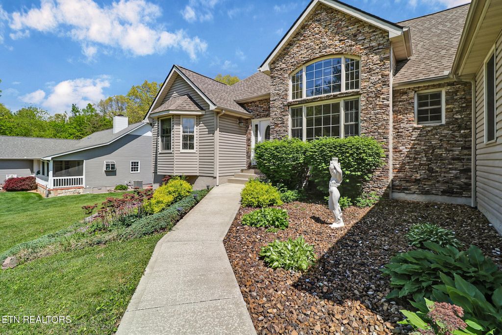 Photo of 3112 Seminole Loop, Crossville, TN 38572 (MLS # 1337665)