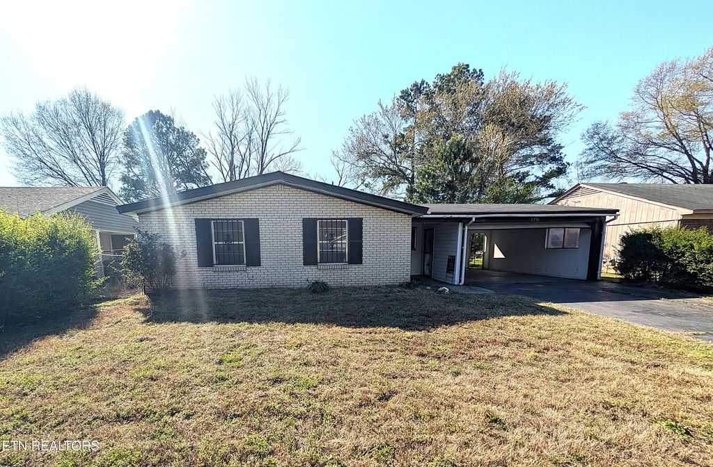 Photo of 3771 McCain Rd, Memphis, TN 38109 (MLS # 1333608)