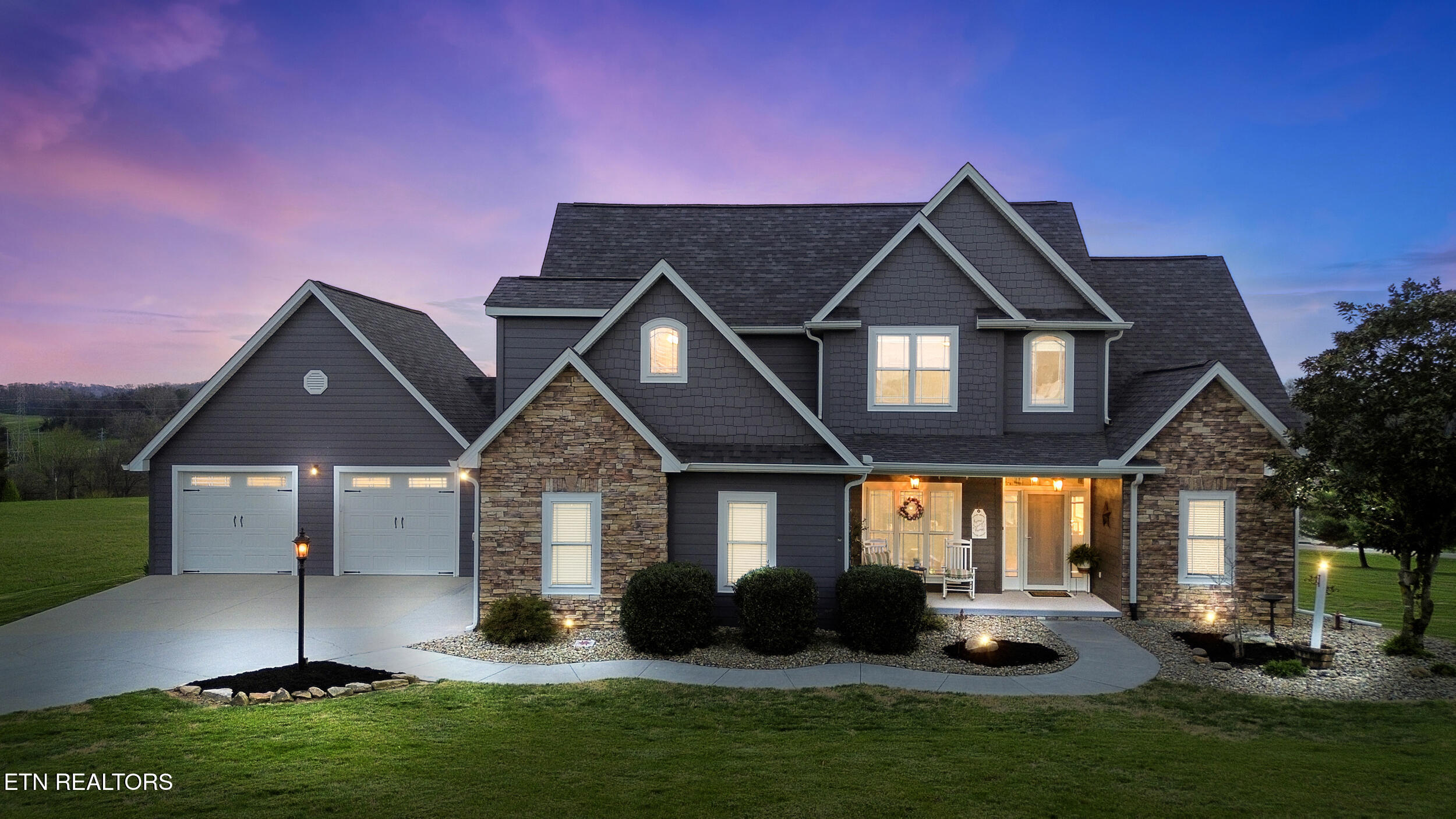 319 Coffey Heights