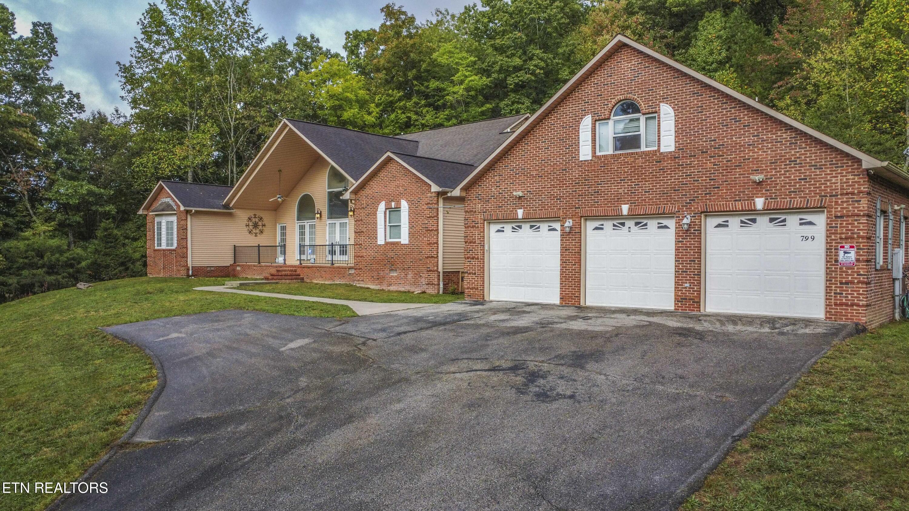 799 Twin Hills Lane
