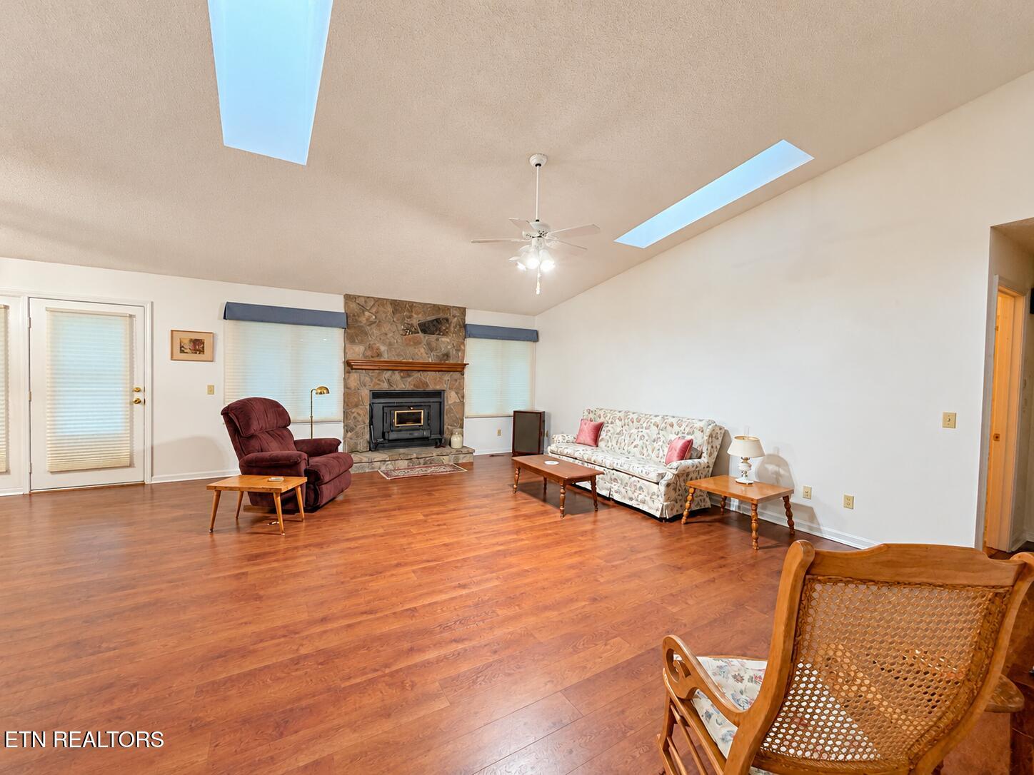 101 Lynhurst Drive