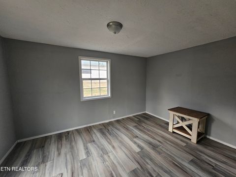 Tiny photo for 1416 Hickory St, Tazewell, TN 37879 (MLS # 1324792)