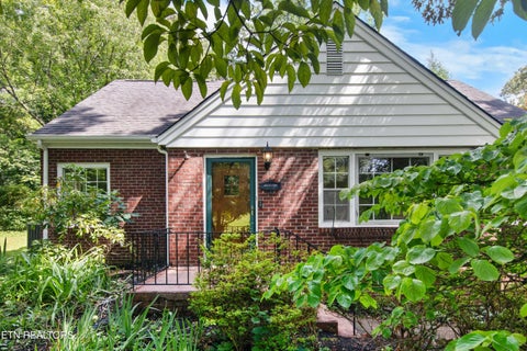 Tiny photo for 4300 Fulton Drive, Knoxville, TN 37918 (MLS # 1349958)