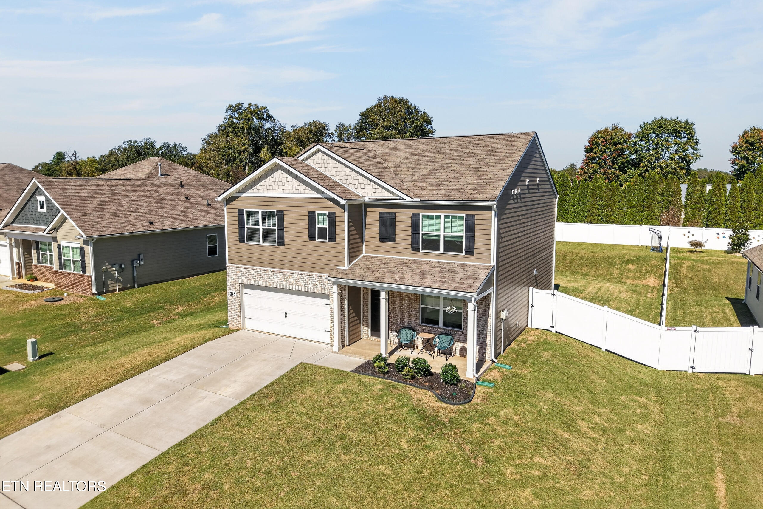 218 Crossgrain Rd