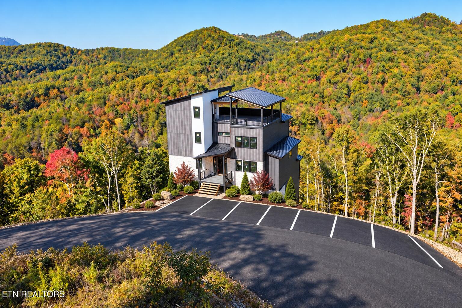2860 Red Sky Drive