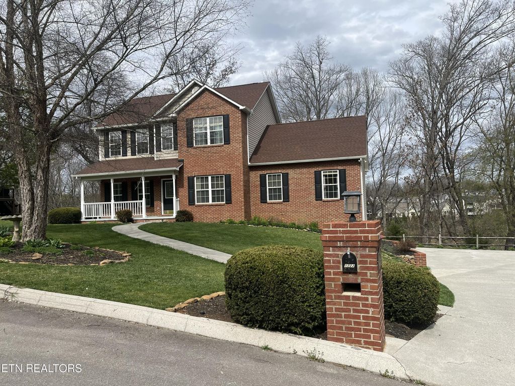 Photo of 1722 Breezy Ridge Tr, Knoxville, TN 37922 (MLS # 1332935)