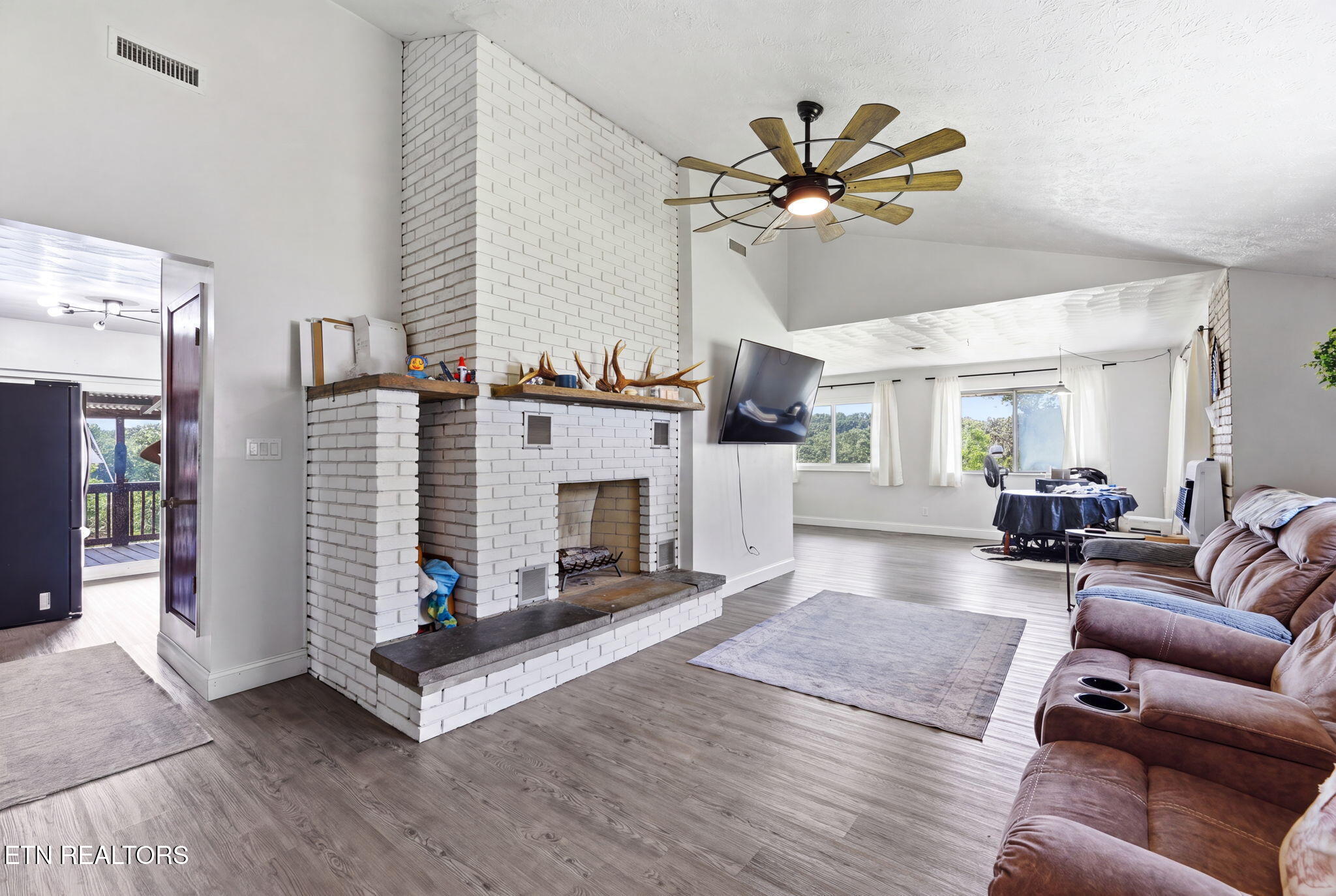 798 Christenson Rd