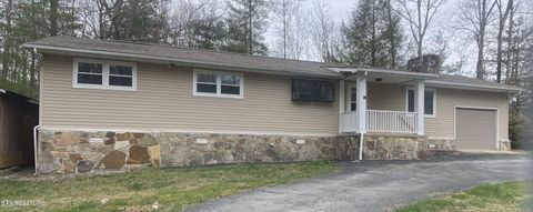 Photo of 6815 Topez Drive, Crossville, TN 38572 (MLS # 1342553)