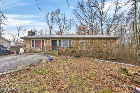 Photo of 410 Norman Drive, Crossville, TN 38571 (MLS # 1330868)