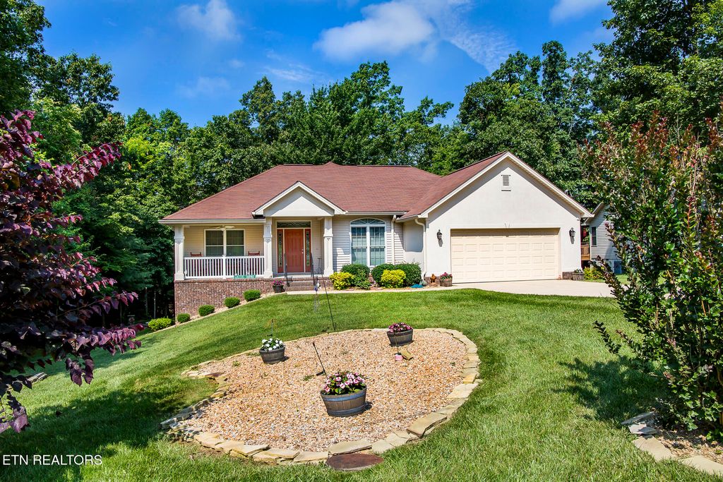 Photo of 520 Wimberly Rd, Crossville, TN 38558 (MLS # 1306419)