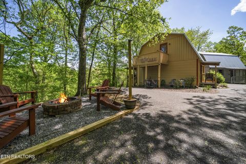 901 & 903 Sunrise Blvd Sevierville TN 37862