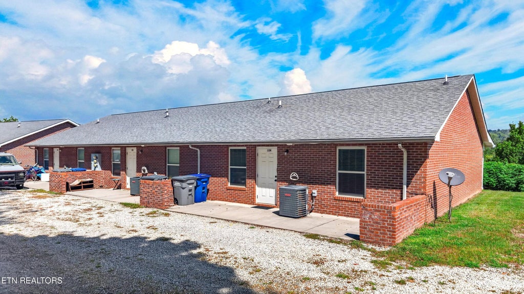 Photo of 134 Hackberry Way, Dandridge, TN 37725 (MLS # 1352672)