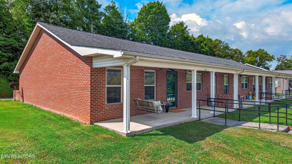 Photo of 134 Hackberry Way, Dandridge, TN 37725 (MLS # 1352672)