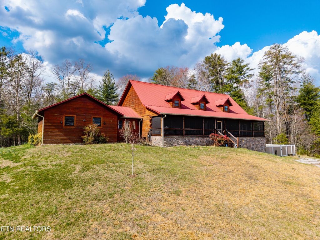 Photo of 180 Mcjunkin Rd, Tellico Plains, TN 37385 (MLS # 1331864)