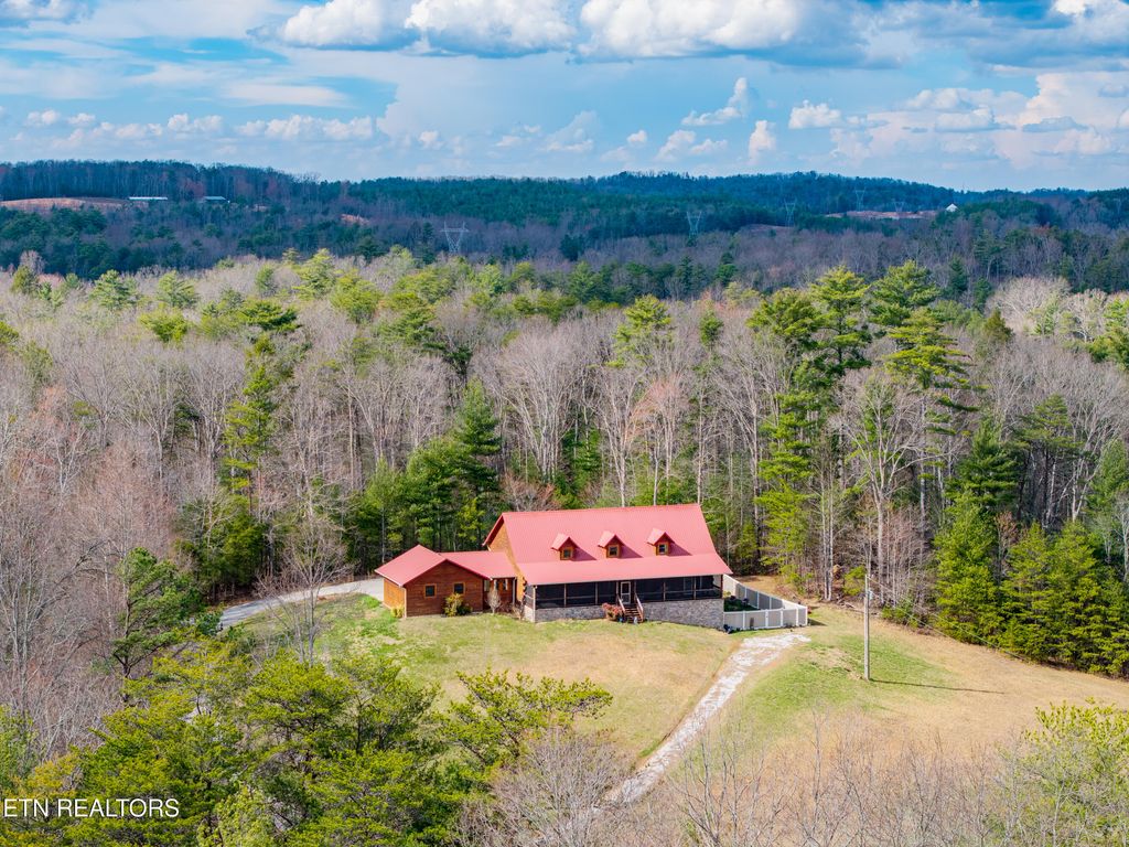 Photo of 180 Mcjunkin Rd, Tellico Plains, TN 37385 (MLS # 1331864)