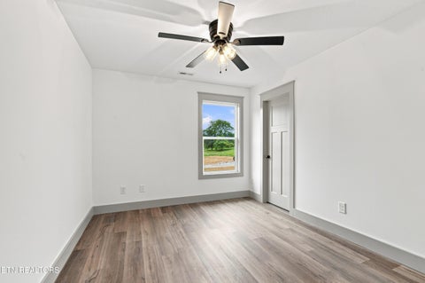 Tiny photo for 9 Blockhouse Valley Rd, Clinton, TN 37716 (MLS # 1352205)