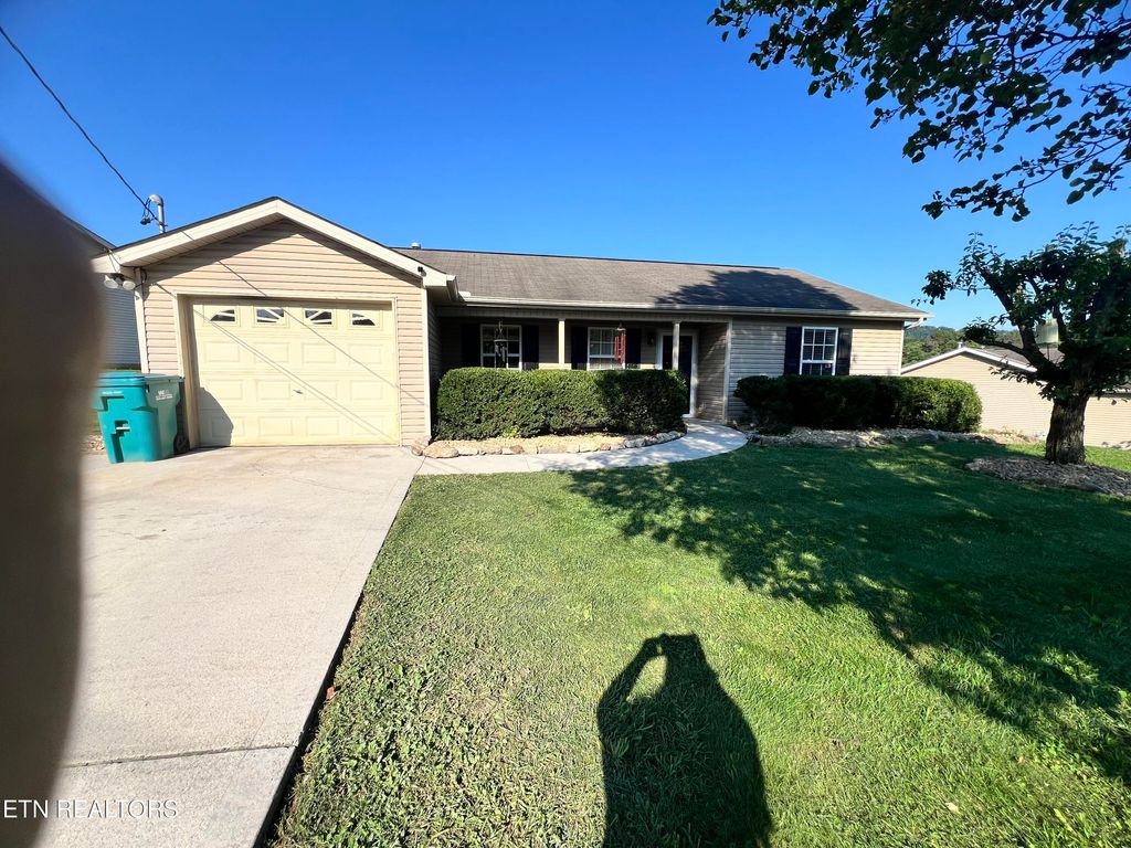 Photo of 7607 Stonewood Creek Drive, Corryton, TN 37721 (MLS # 1266454)