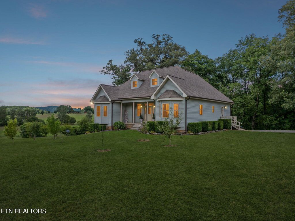 Photo of 246 Akins Rd, Tellico Plains, TN 37385 (MLS # 1322473)
