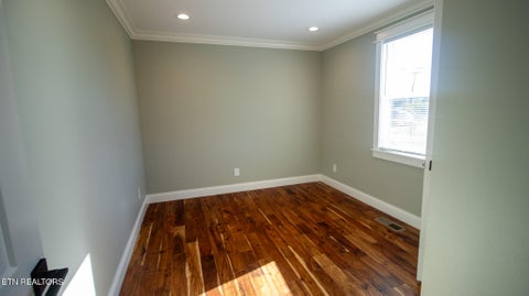 Tiny photo for 321 S Park Ave, Morristown, TN 37813 (MLS # 1359859)