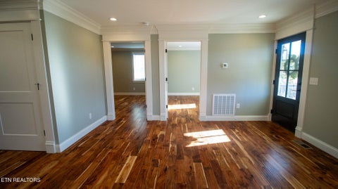 Tiny photo for 321 S Park Ave, Morristown, TN 37813 (MLS # 1359859)