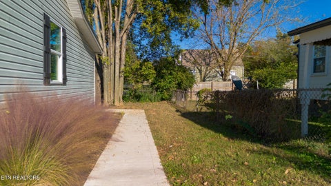 Tiny photo for 321 S Park Ave, Morristown, TN 37813 (MLS # 1359859)