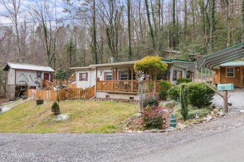 Tiny photo for 425 Autumn Lane, Gatlinburg, TN 37738 (MLS # 1328369)