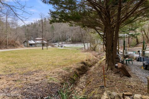 Tiny photo for 425 Autumn Lane, Gatlinburg, TN 37738 (MLS # 1328369)
