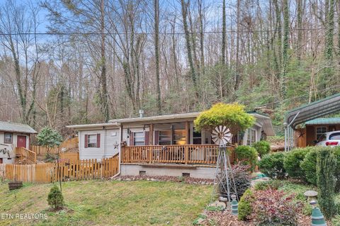 Tiny photo for 425 Autumn Lane, Gatlinburg, TN 37738 (MLS # 1328369)