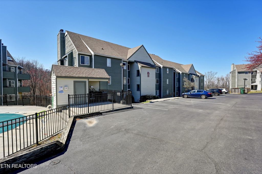 Photo of 1260 Ski View Dr Dr #3201, Gatlinburg, TN 37738 (MLS # 1322260)