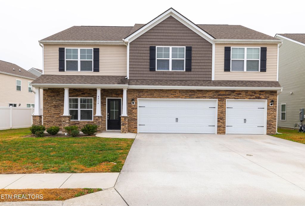 Photo of 4714 Willow Bluff Circle, Knoxville, TN 37914 (MLS # 1322221)