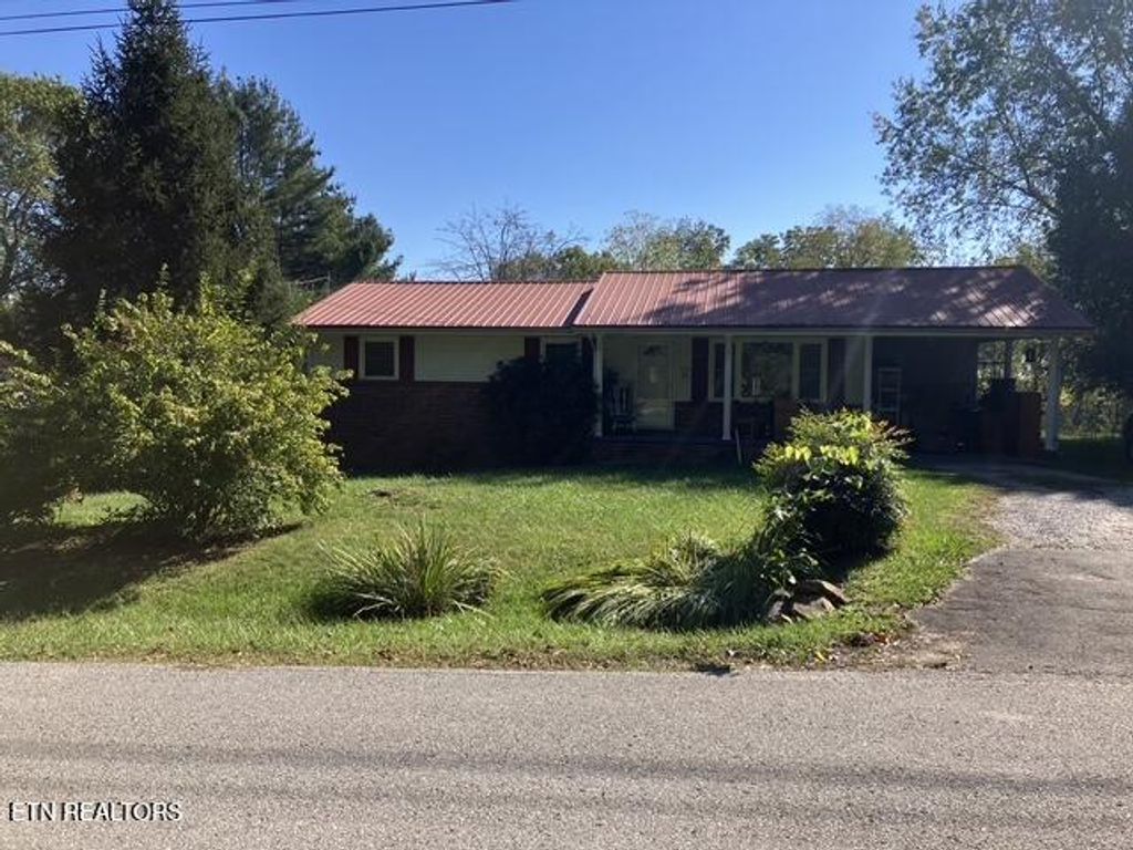 Photo of 108 Larissa St, Crossville, TN 38555 (MLS # 1317707)