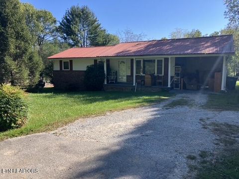 Photo of 108 Larissa St, Crossville, TN 38555 (MLS # 1317707)