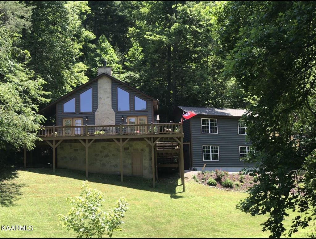 Photo of 509 Stonegate Way, Townsend, TN 37882 (MLS # 1229067)