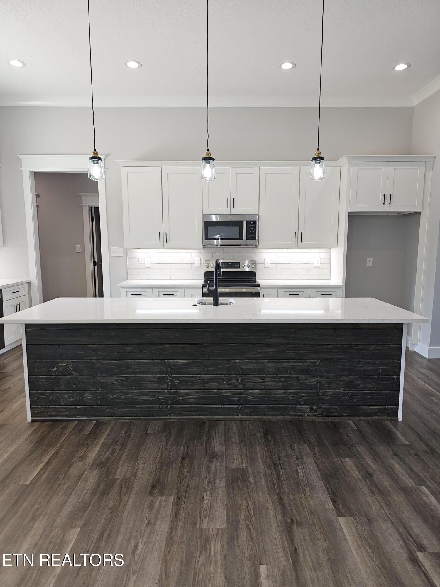 200 Sugar Maple Court