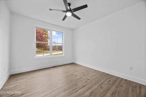 Tiny photo for 407 Hampton Way, Dandridge, TN 37725 (MLS # 1321630)