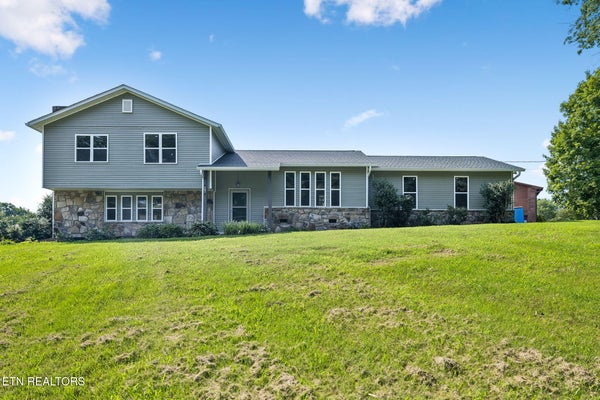 213 CHAPMAN OVERLOOK DR, SEYMOUR, TN 37865 - Image 12b268479e054db0a0bffe4ce6cf7dc7/1061240841